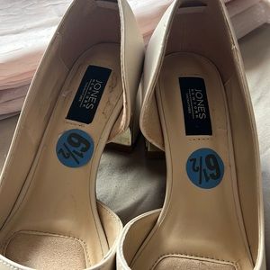 Jones net York pumps 6.5 nude color 2.5 in high very confortable